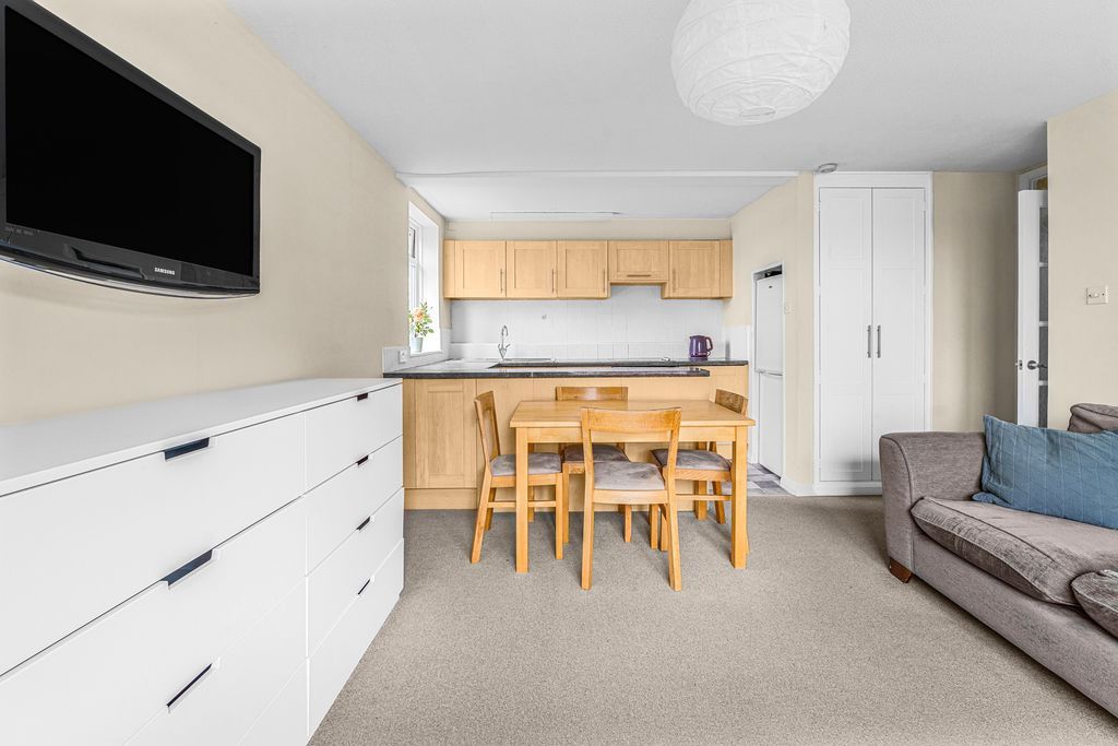 Property photo 2 of 13 Kitchen/Sitting Room