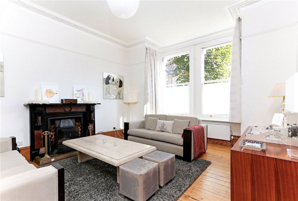 Property photo 1 of 12 Picture No. 18