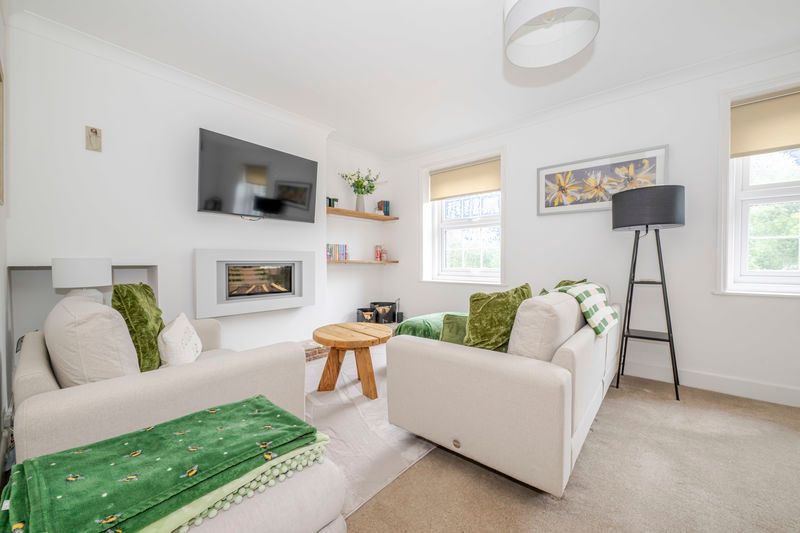 Property photo 3 of 13 Photo 1