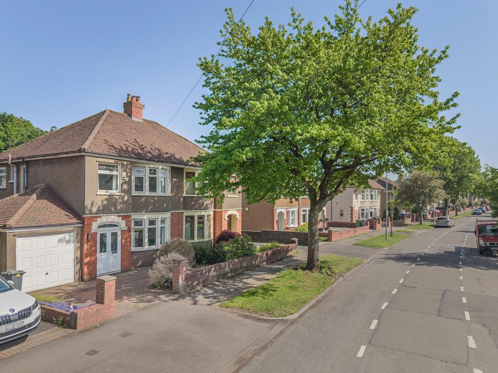 Property photo 1 of 43