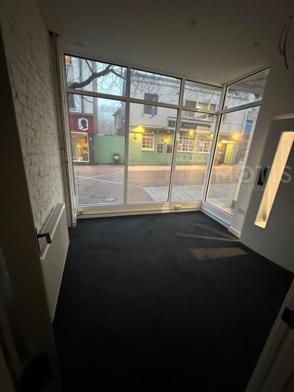 Property photo 2 of 7 Photo 1