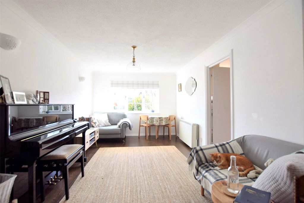 Property photo 3 of 10 Picture 3