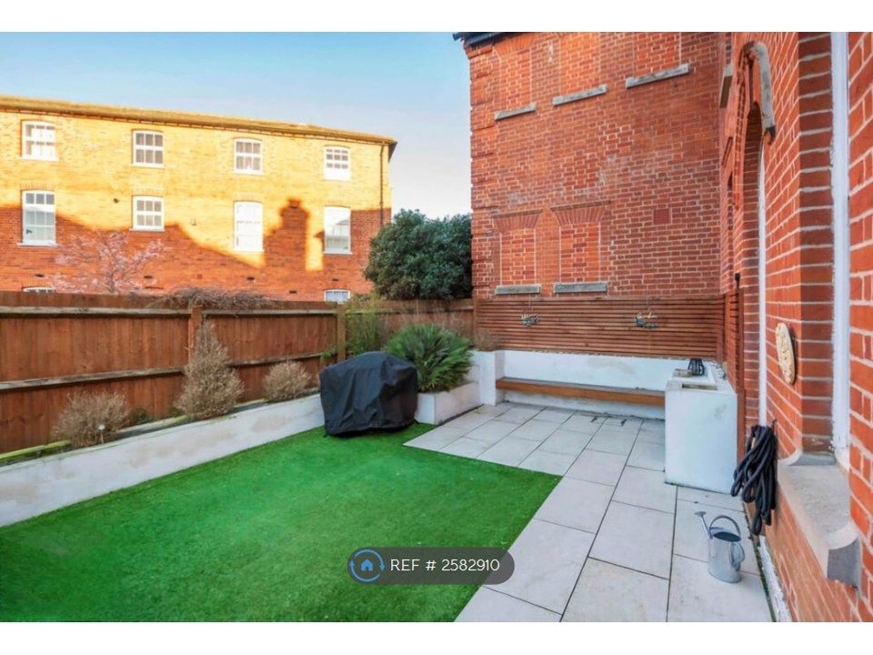 Property photo 3 of 19