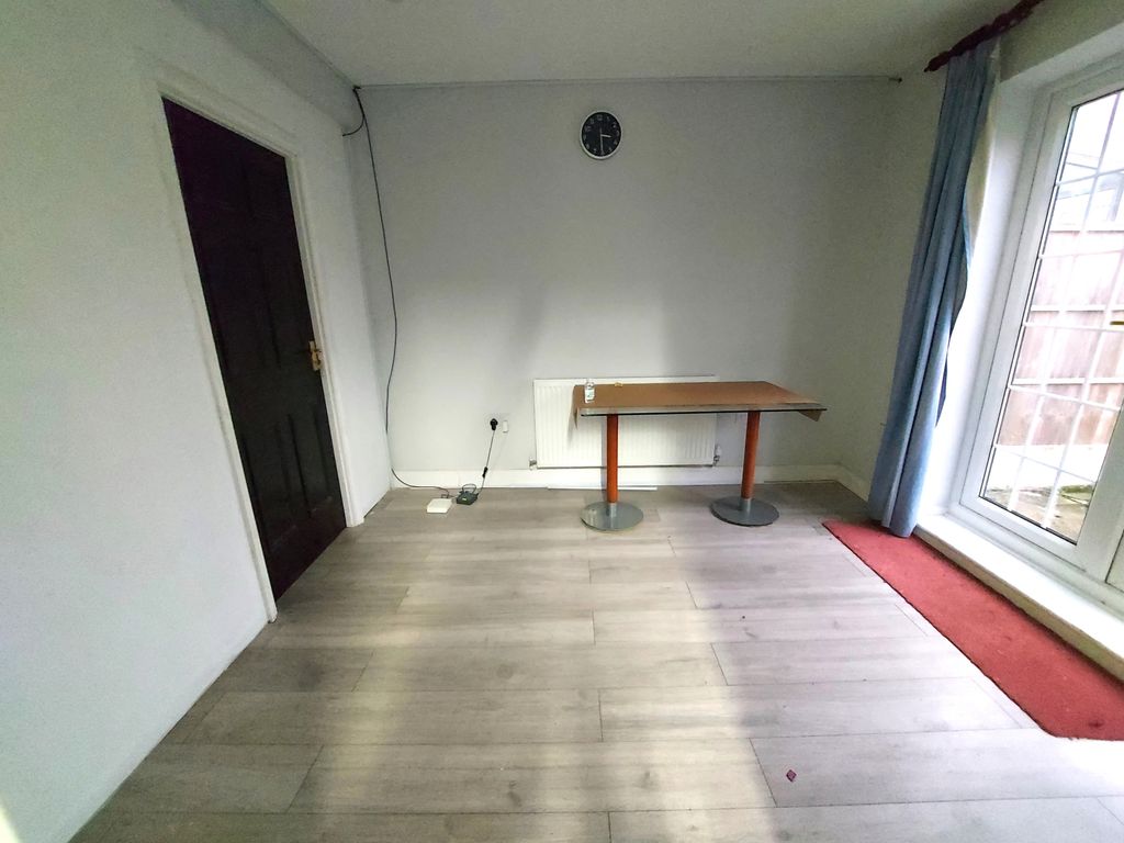 Property photo 3 of 10 Gallery