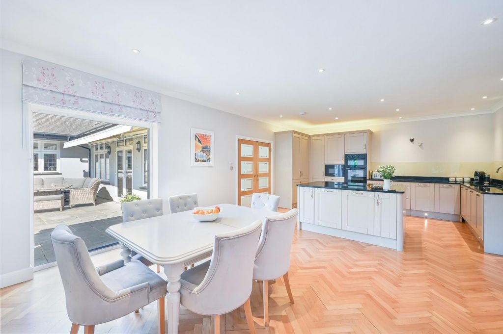 Property photo 2 of 29 Cranford- (20).Jpg