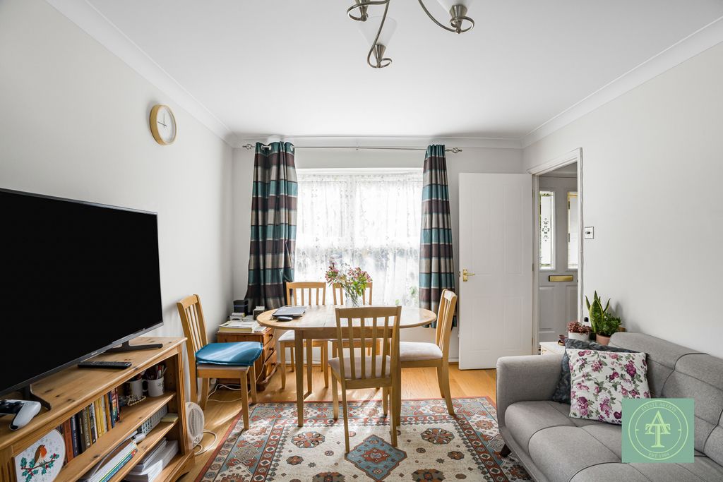 Property photo 3 of 20 Gallery