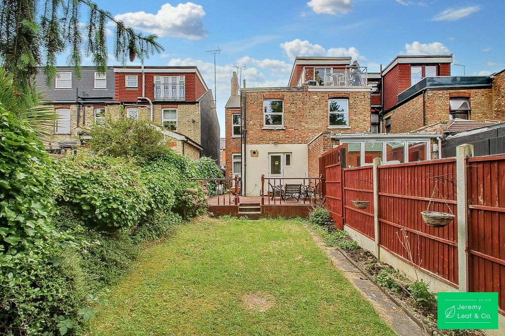 Property photo 3 of 12