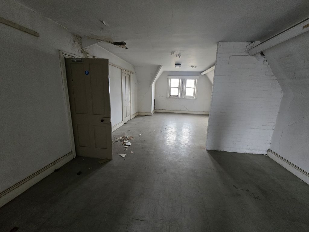 Property photo 3 of 25 20251106_090736.Jpg