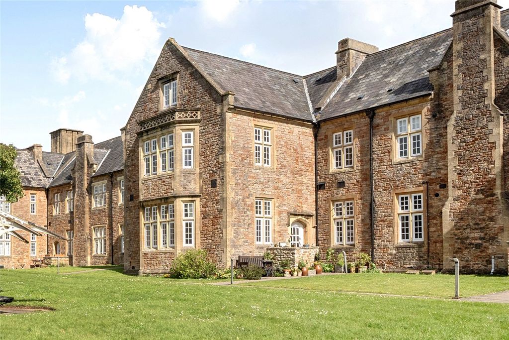 Property photo 1 of 23 Picture No. 24