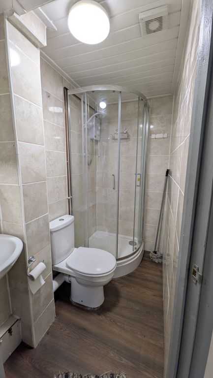 Property photo 2 of 2 6Eca765c-208B-4E2c-Acb7-Fadceee5B495