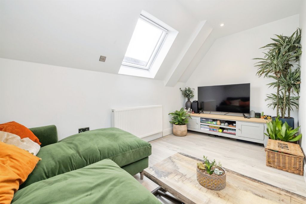 Property photo 3 of 20