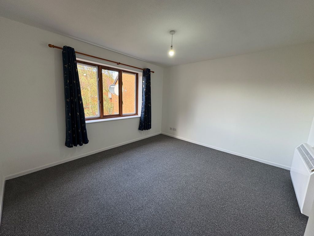 Property photo 1 of 4
