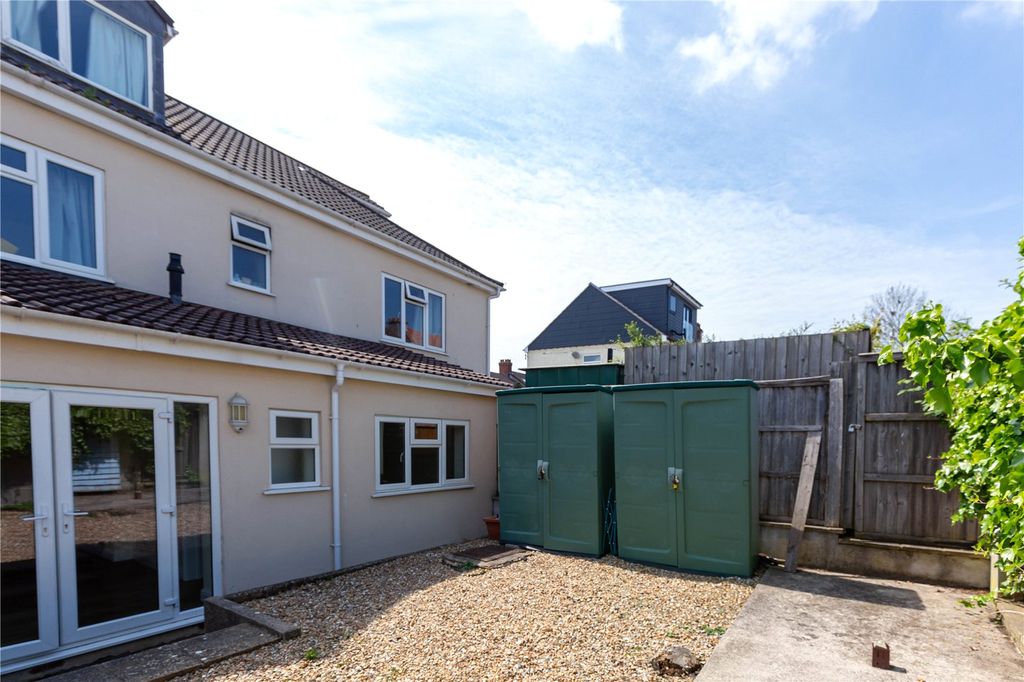 Property photo 1 of 9 Picture No. 26