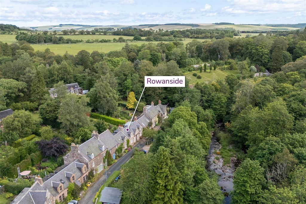 Property photo 2 of 17 Rowanside-1.Jpg
