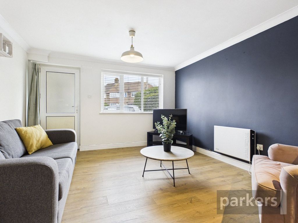 Property photo 3 of 23 Picture No. 19