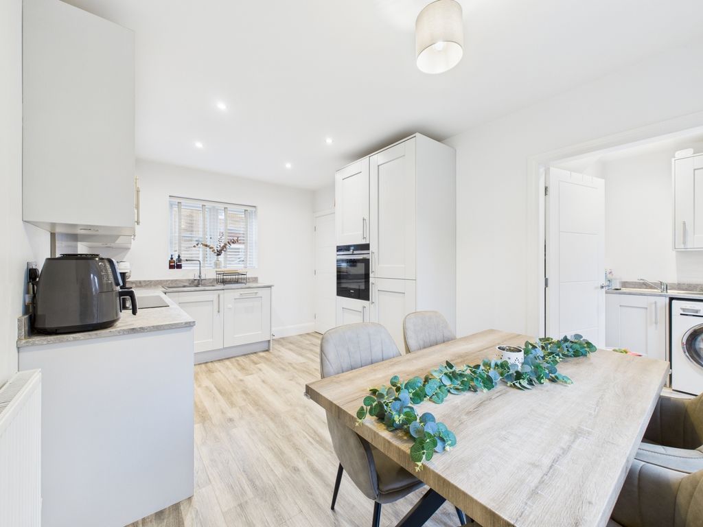 Property photo 2 of 10 The Crown Close