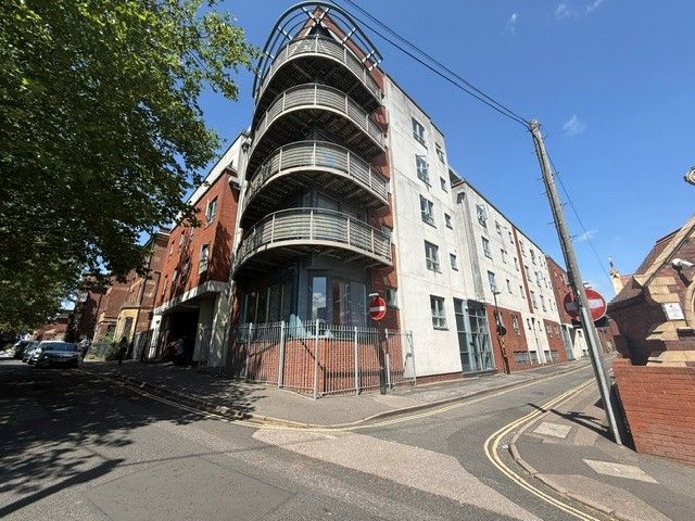 Property photo 1 of 8 Wg 8