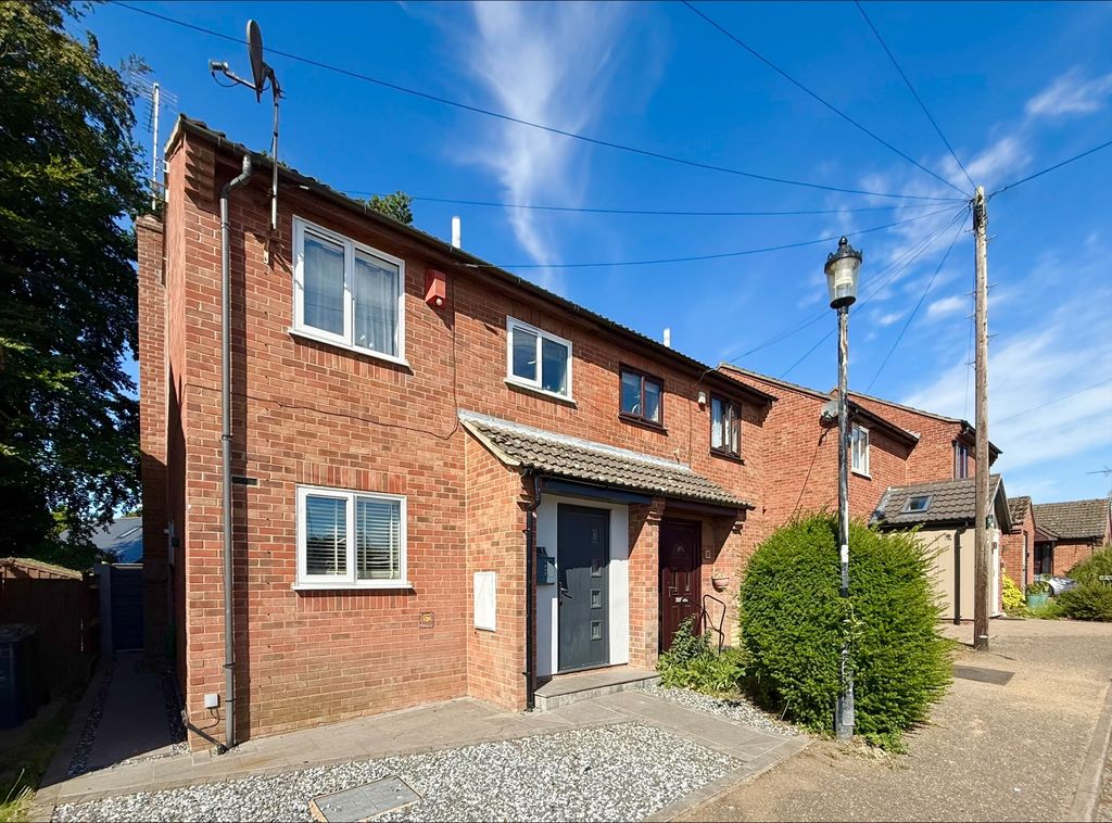 Property photo 1 of 15