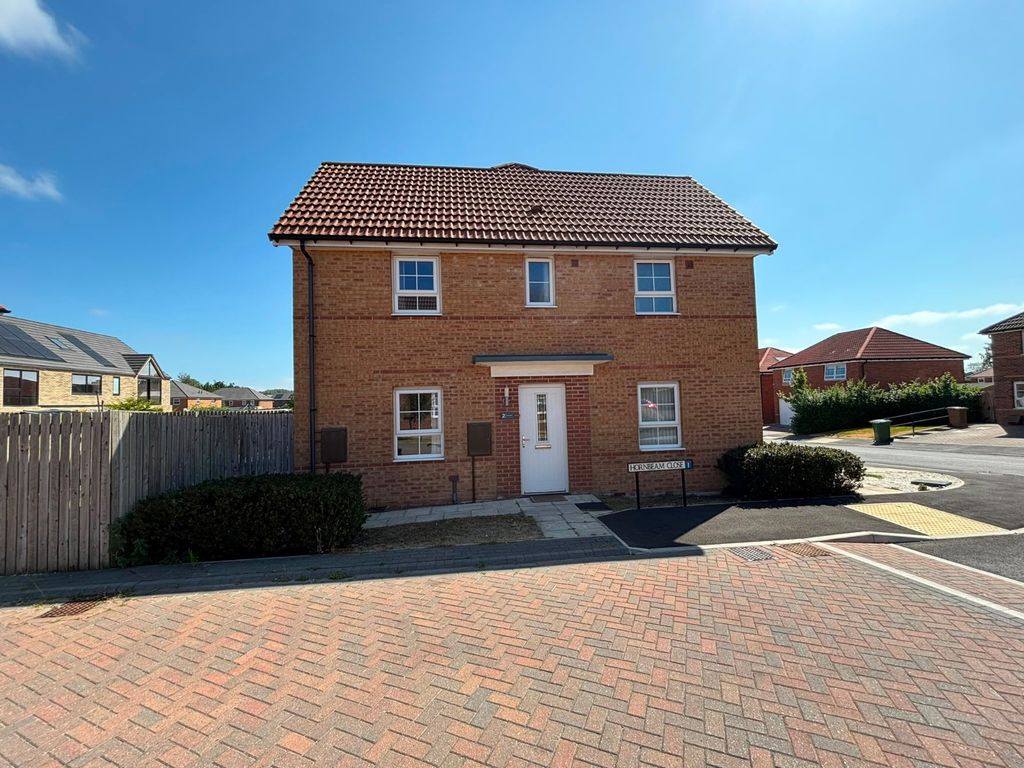 Property photo 1 of 11 External