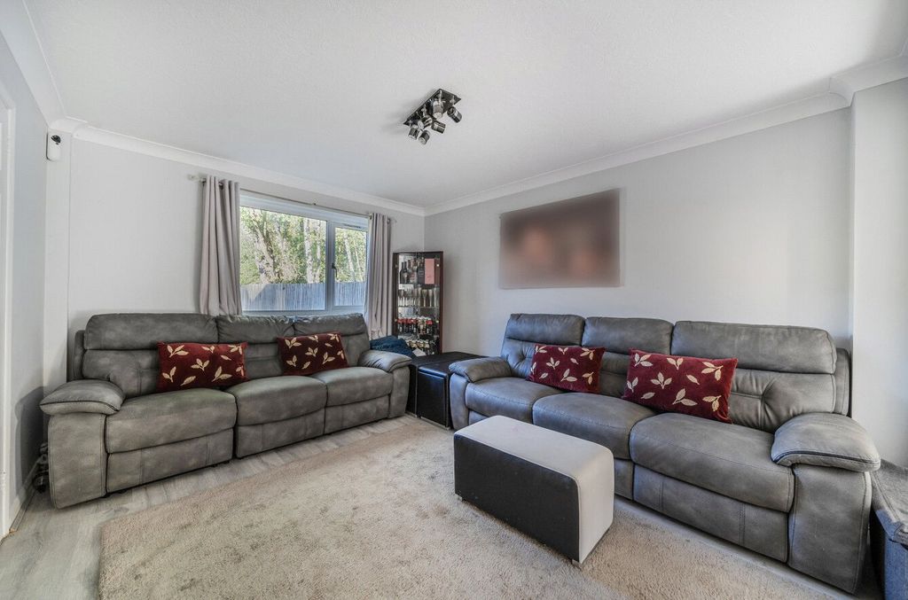 Property photo 3 of 15 Picture No. 11