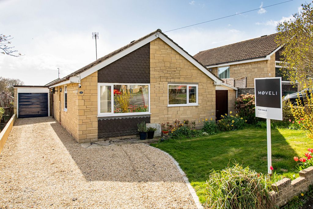 Property photo 2 of 11