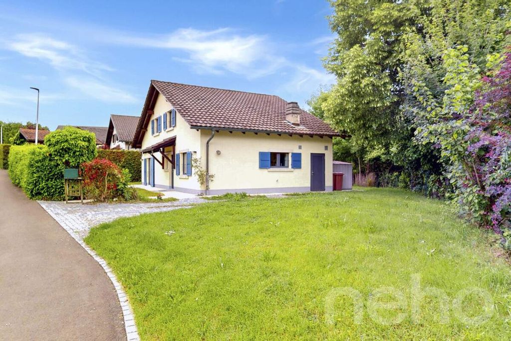 Property photo 1 of 12