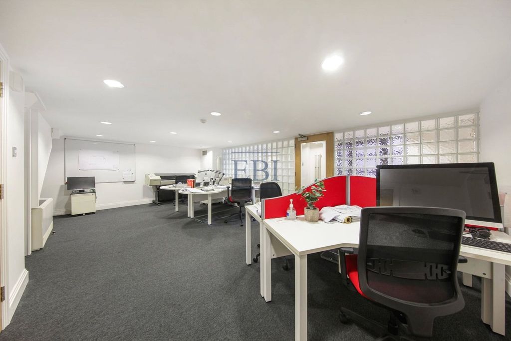 Property photo 3 of 17 Picture No. 11