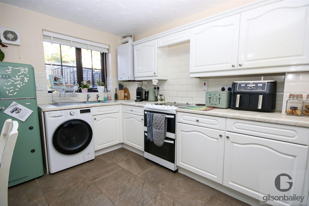 Property photo 3 of 17 12-Img_7945.Jpg