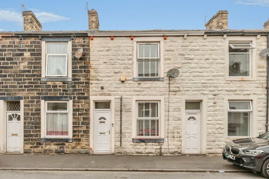 Property photo 1 of 17 Pbox-Img.Jpg