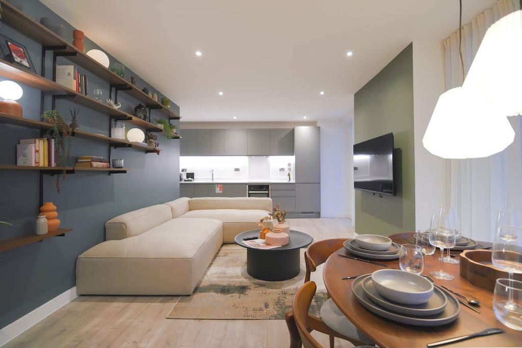 Property photo 1 of 35 Living Room