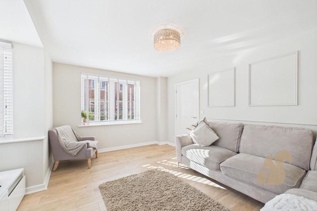 Property photo 2 of 22 Cam01659G0-Pr0631-Still015.Jpg