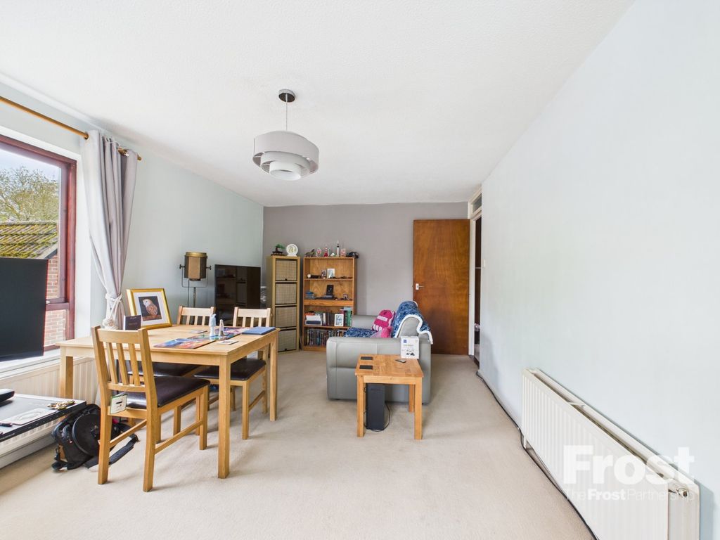 Property photo 2 of 7 Picture No. 11