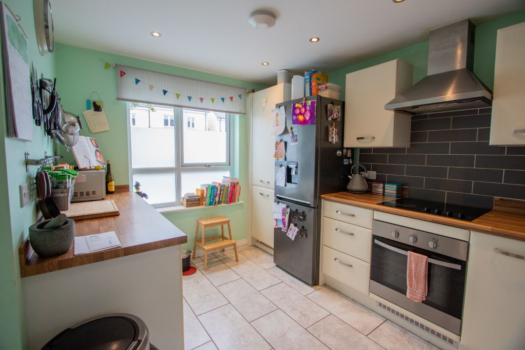 Property photo 2 of 16 Kitchen/Breakfast Room