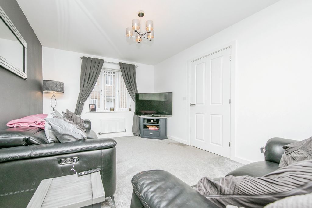 Property photo 3 of 17 Photography