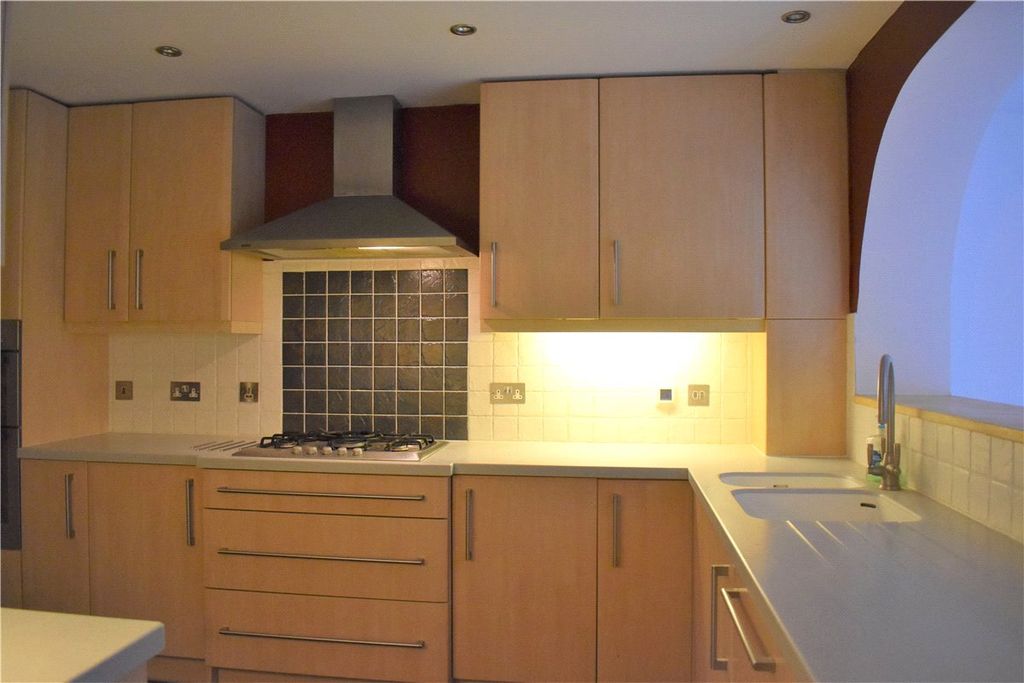 Property photo 3 of 13 Picture No. 18