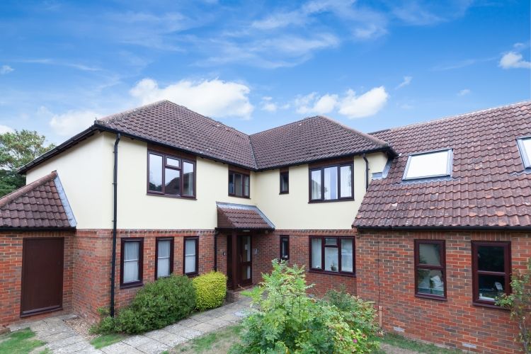 Property photo 1 of 6 206327