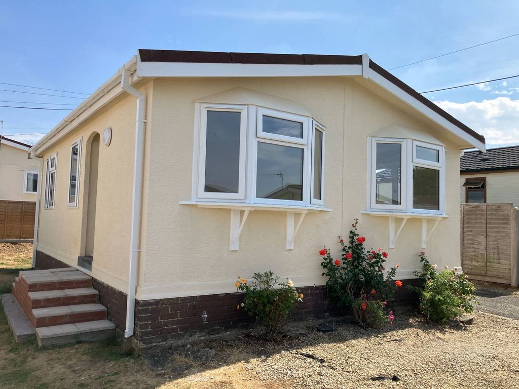 Property photo 1 of 6