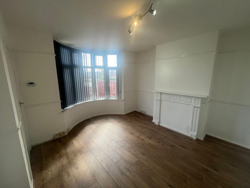 Property photo 2 of 11 Picture No. 03