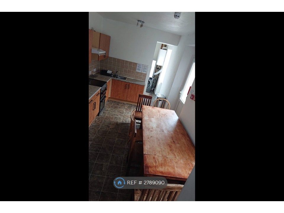 Property photo 3 of 24