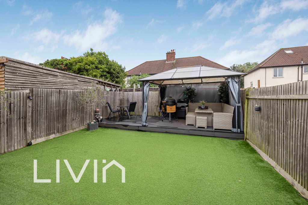 Property photo 2 of 13 120A2220
