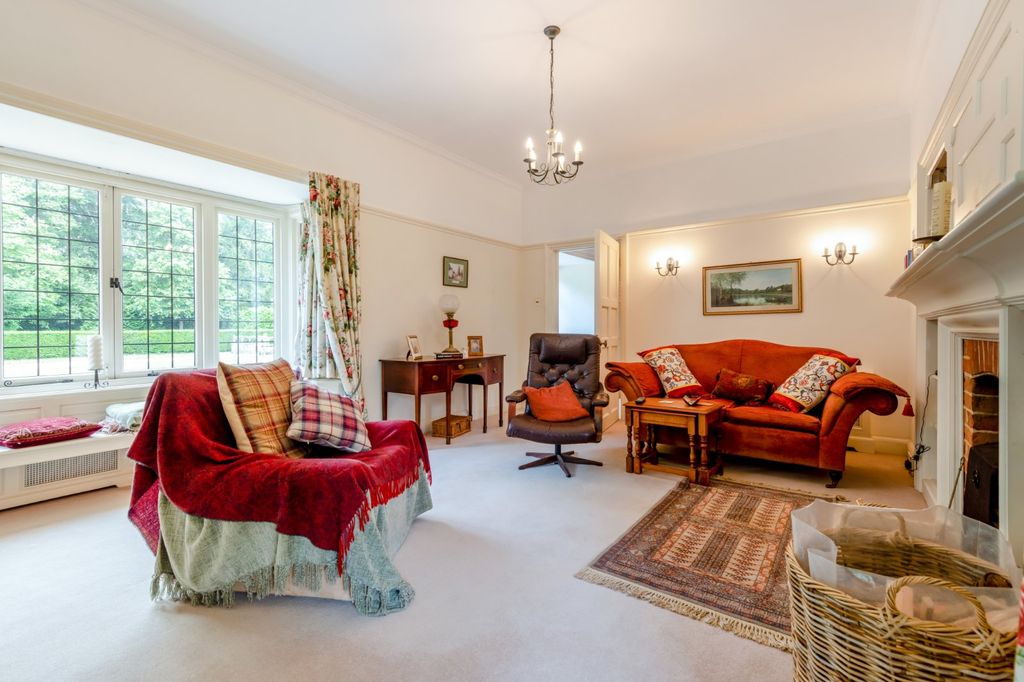 Property photo 2 of 26 Drawing Room