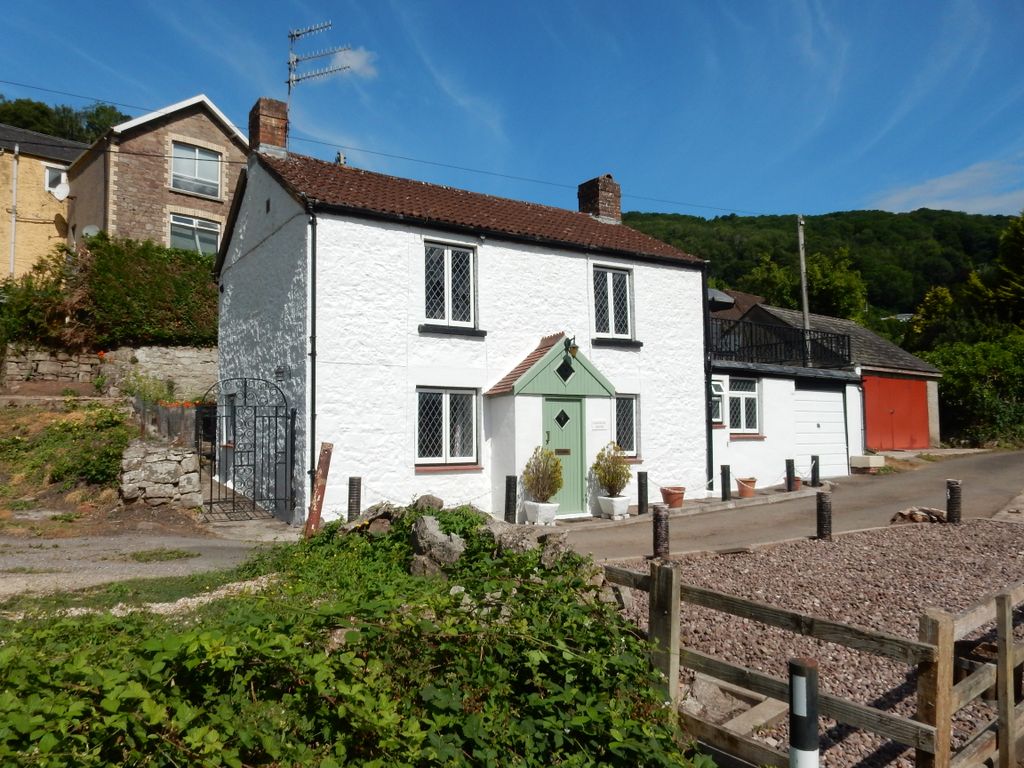 Property photo 2 of 12