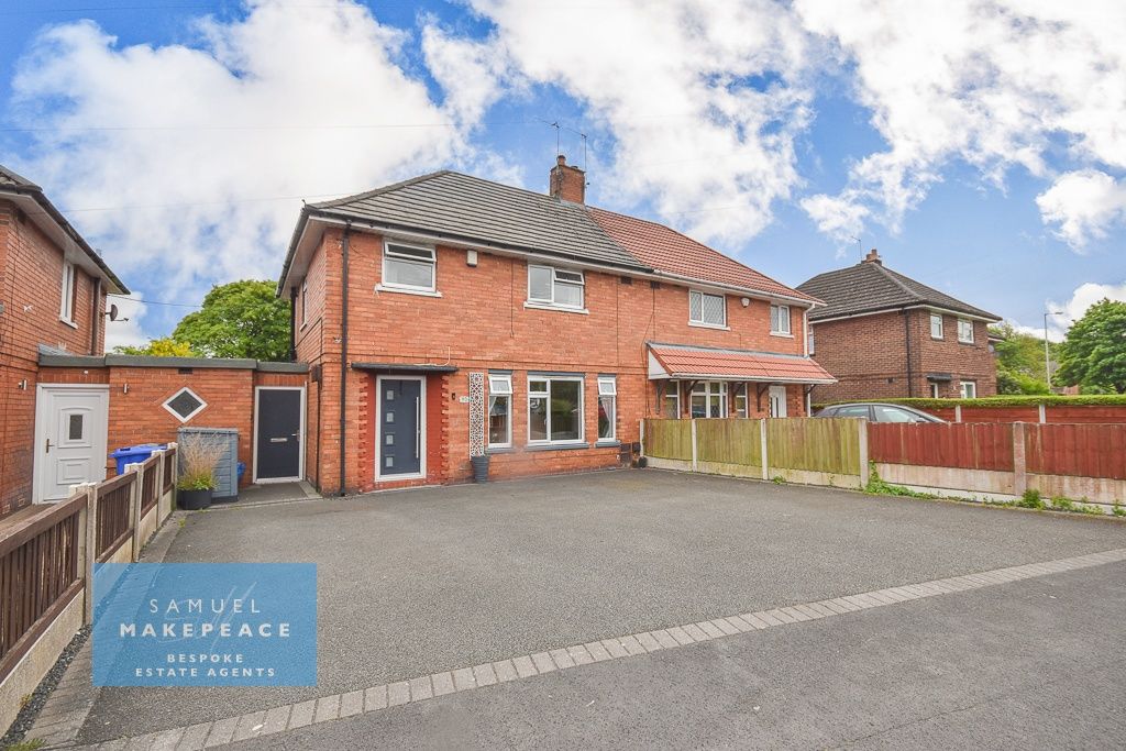 Property photo 1 of 28 Three Bedroom Semi Detached With A Huge Garden And Generous-Sized Driveway