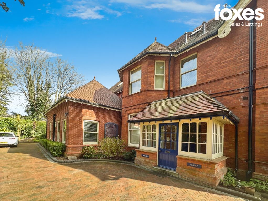 Property photo 3 of 13 4507242