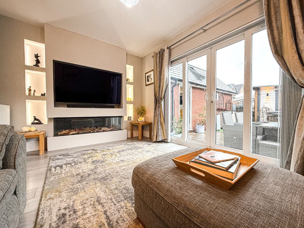 Property photo 3 of 24 4644966