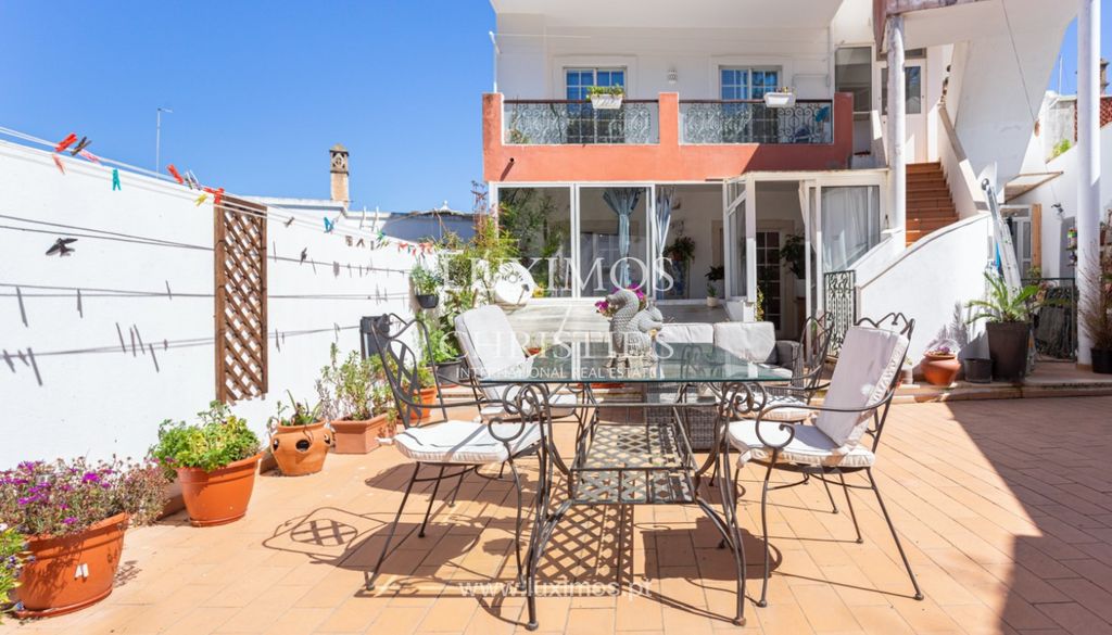 Property photo 1 of 25