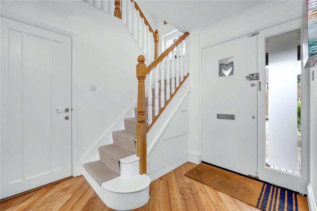 Property photo 2 of 15 Hallway