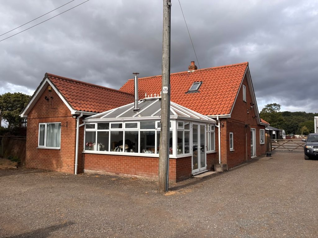 Property photo 1 of 3