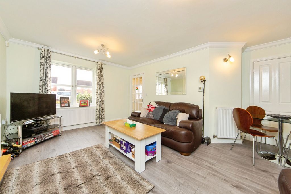 Property photo 3 of 14