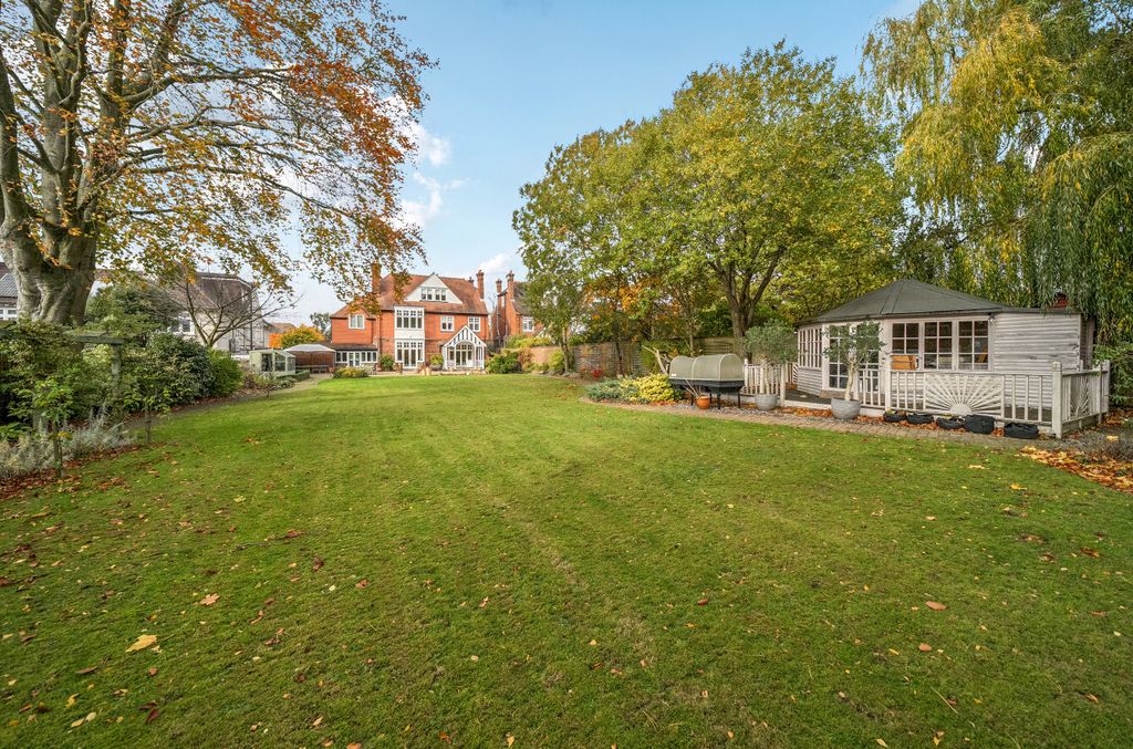 Property photo 2 of 35 1374924-36-6909ee...